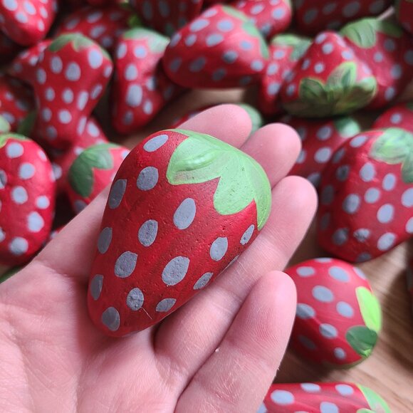 10 Pack Assorted Strawberry Painted Rocks Variety PACK OF 10 ROCKS (10 Count) - Picture 9 of 12
